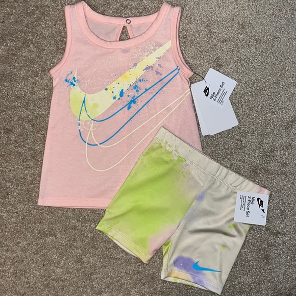 NWT Nike tie dye 2 piece set size 2t - Picture 1 of 5